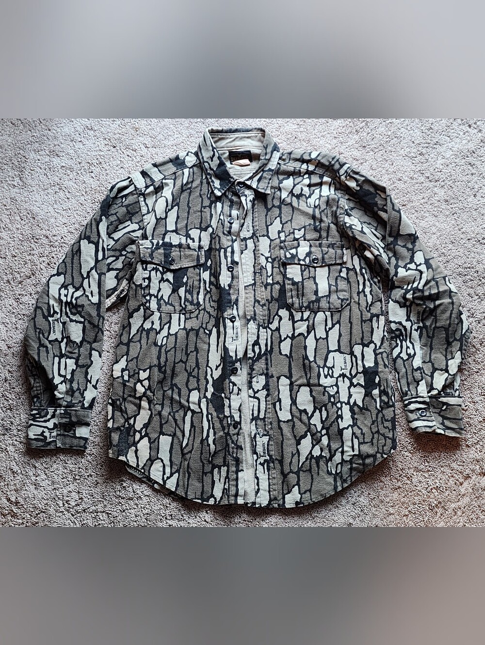 Mens Vintage Trebark Size Large Deerskin Camouflage Button Up